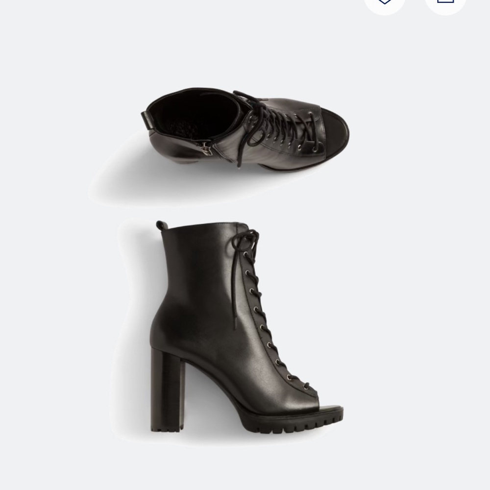 Vince Camuto Black Lace Up Boots with Classic Design